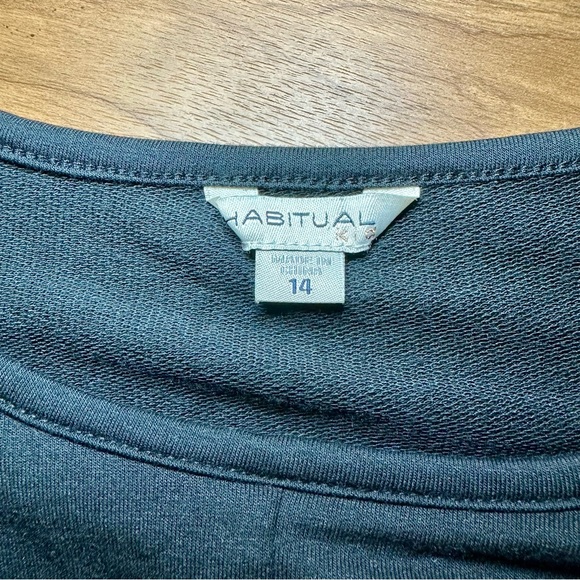 Habitual Kids Black Long Sleeve Smocked Waist Top size 14 - Picture 3 of 4